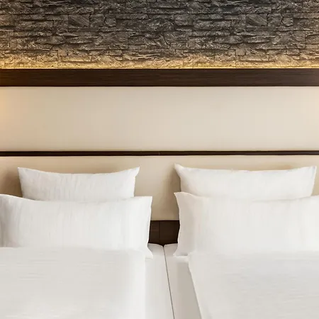 Amedia Express Bielefeld, Trademark Collection By Wyndham ホテル