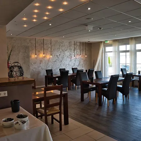 Amedia Express Bielefeld, Trademark Collection By Wyndham Hotel 3*