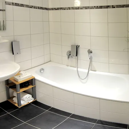 Amedia Express Bielefeld, Trademark Collection By Wyndham Отель 3*