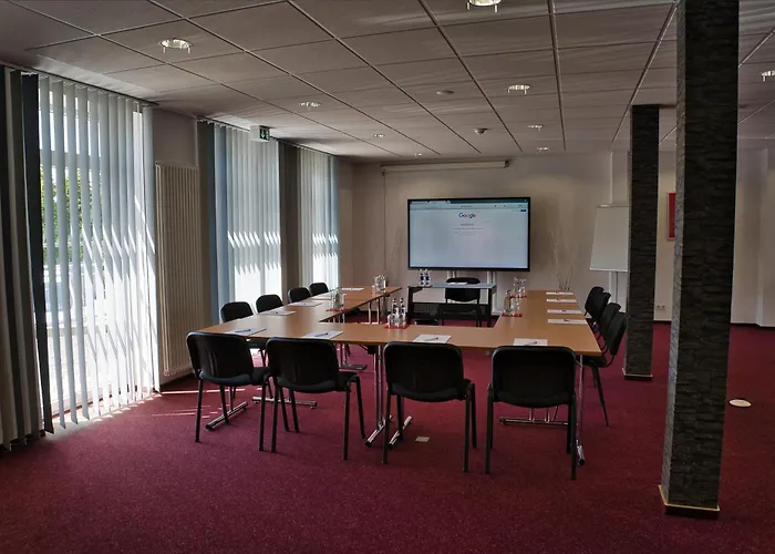 Amedia Express Bielefeld, Trademark Collection By Wyndham Hotel 3*