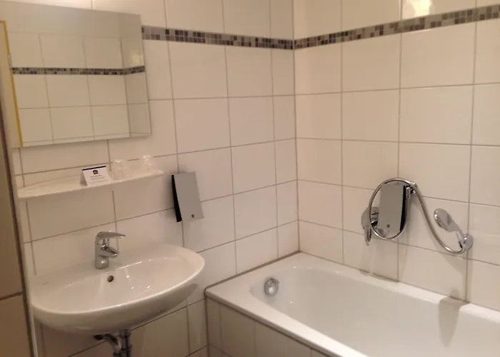 호텔 Amedia Express Bielefeld, Trademark Collection By Wyndham 3*